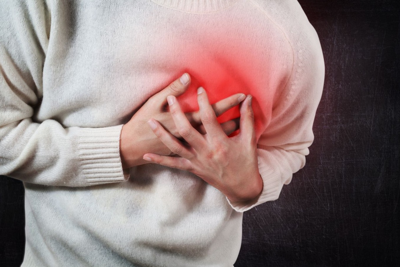 Navigating Costochondritis: When Chest Pain Isn’t Heart-Related blog photo