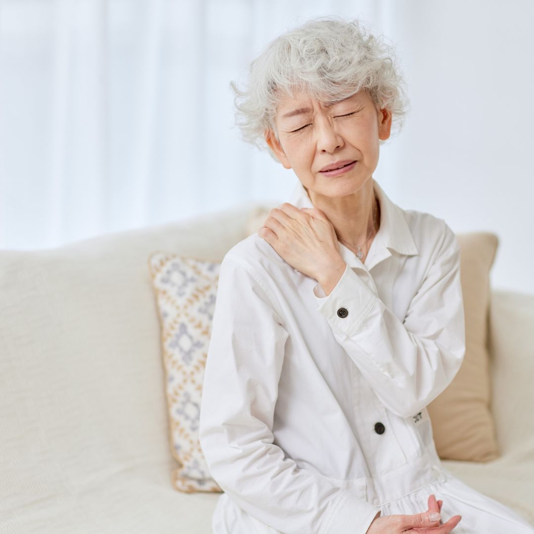 The Link Between Old Injuries and New Pain: How Osteopathy Works to Find the Root Cause blog photo